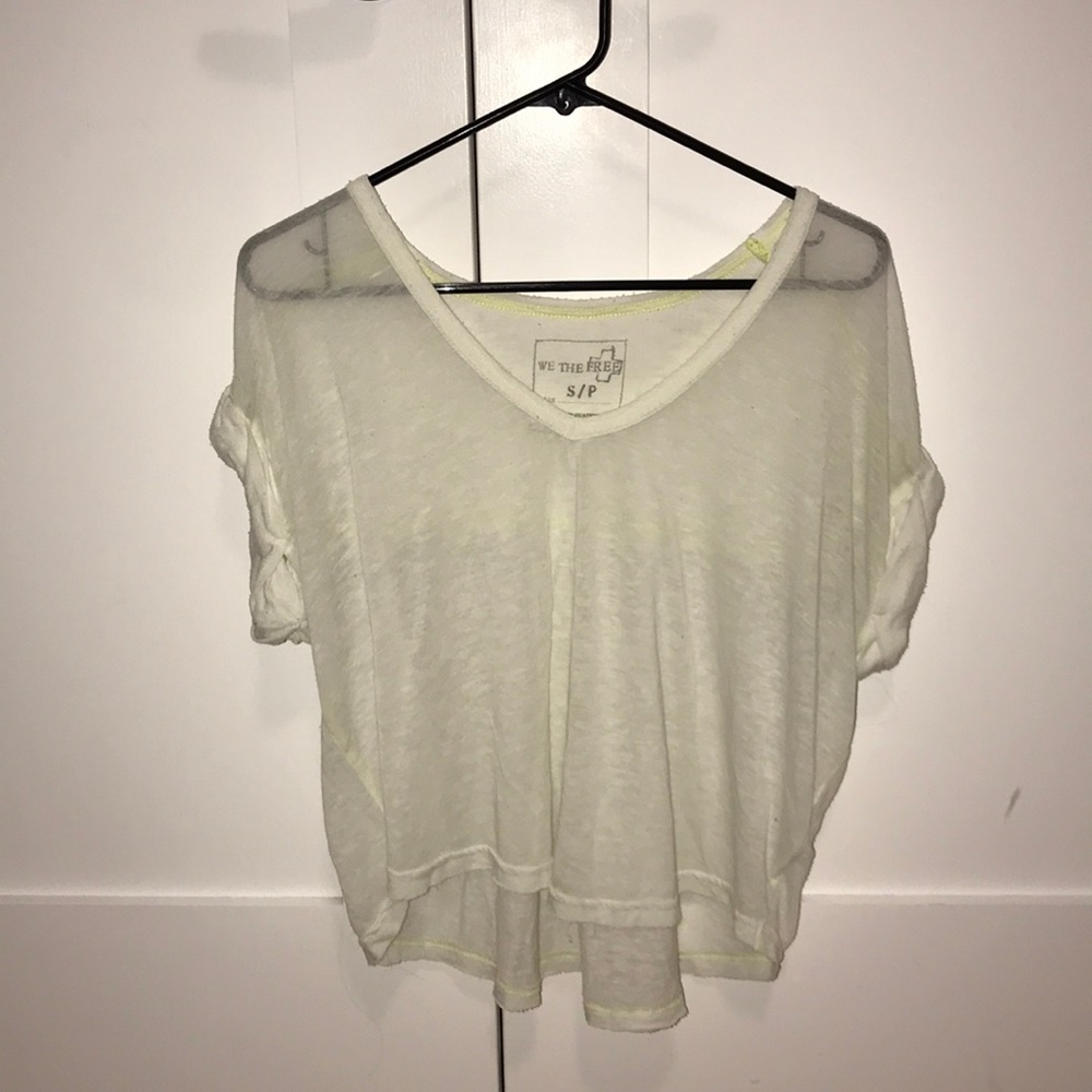 Loose off-white short sleeve tee